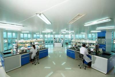 整合資源 優(yōu)勢互補(bǔ) 共育英才——汕頭大學(xué)與名臣健康用品股份共建實(shí)習(xí)基地，深化技術(shù)研發(fā)合作