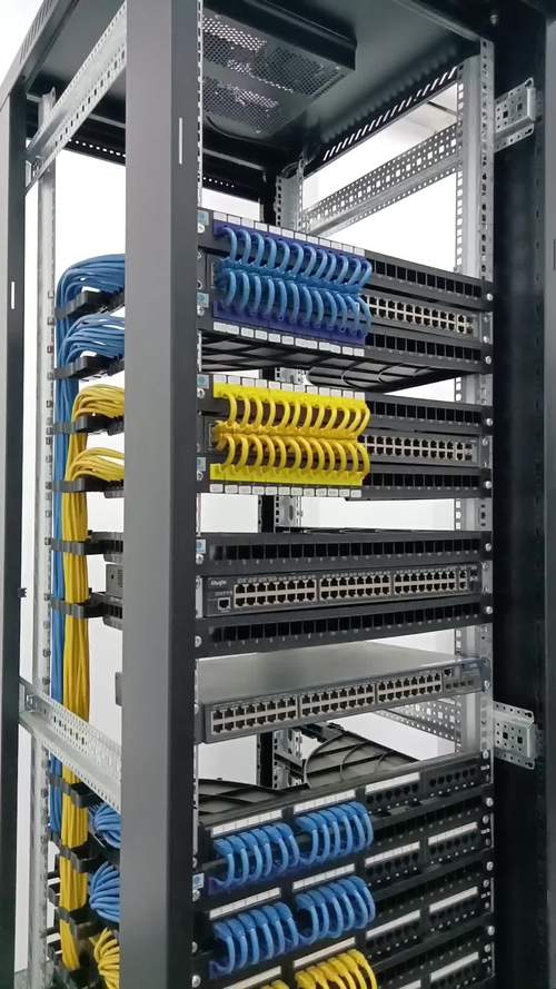 通道式理線架 機房布線的智能解決方案